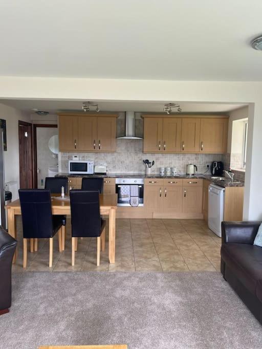 Bungalow In Pillaton سالتاش المظهر الخارجي الصورة