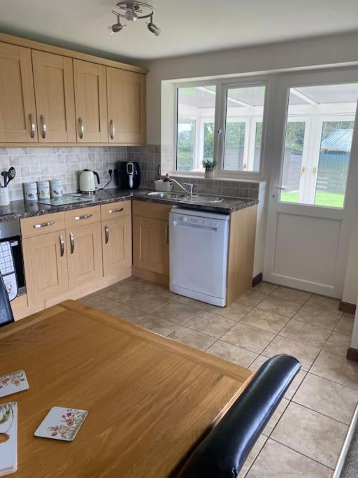 Bungalow In Pillaton سالتاش المظهر الخارجي الصورة